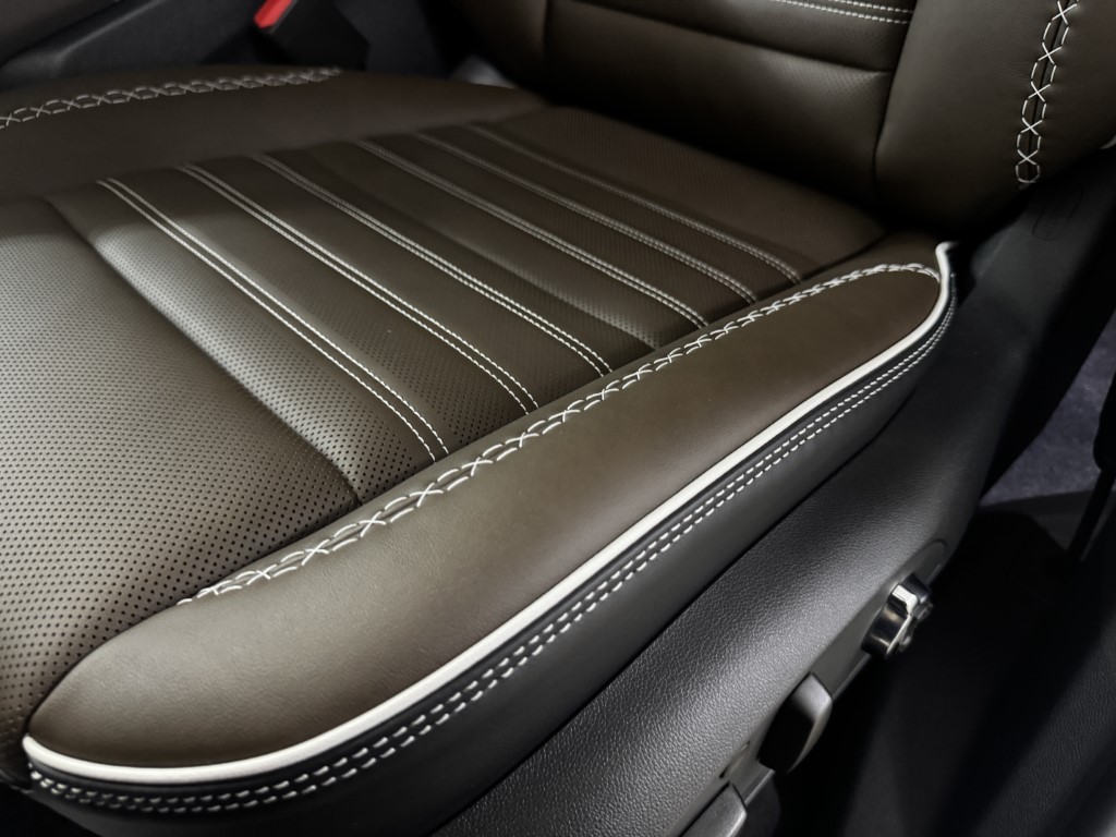 2026 GMC Acadia Denali Ultimate - Photo 18