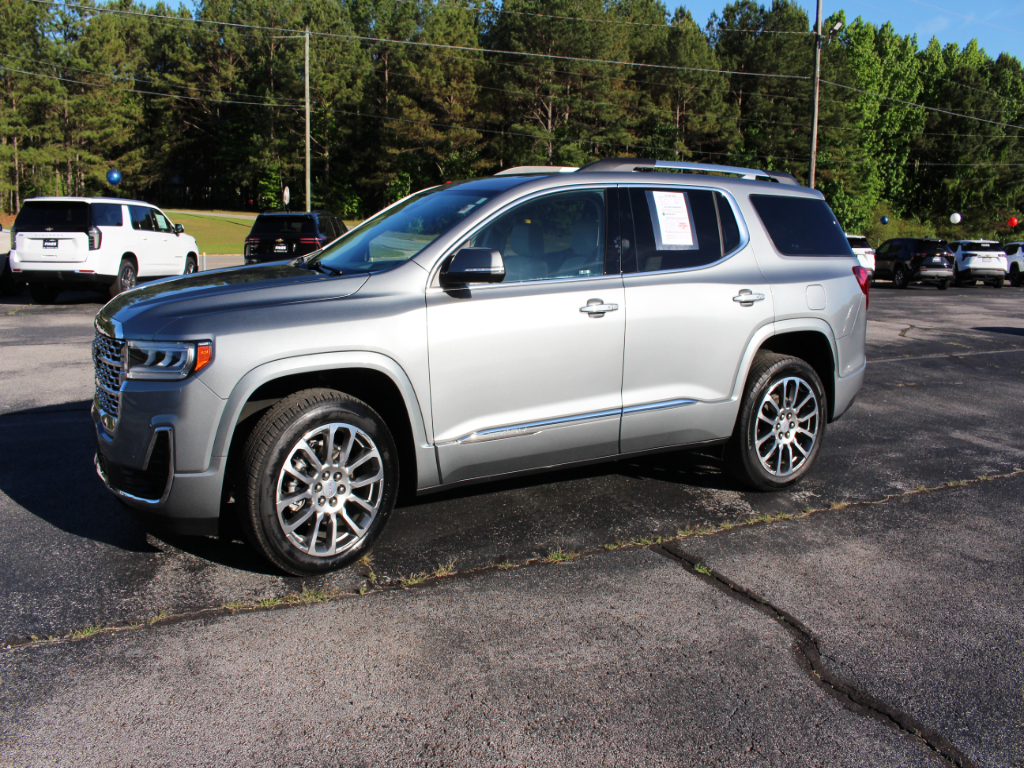 2023 GMC Acadia Denali FWD's photo