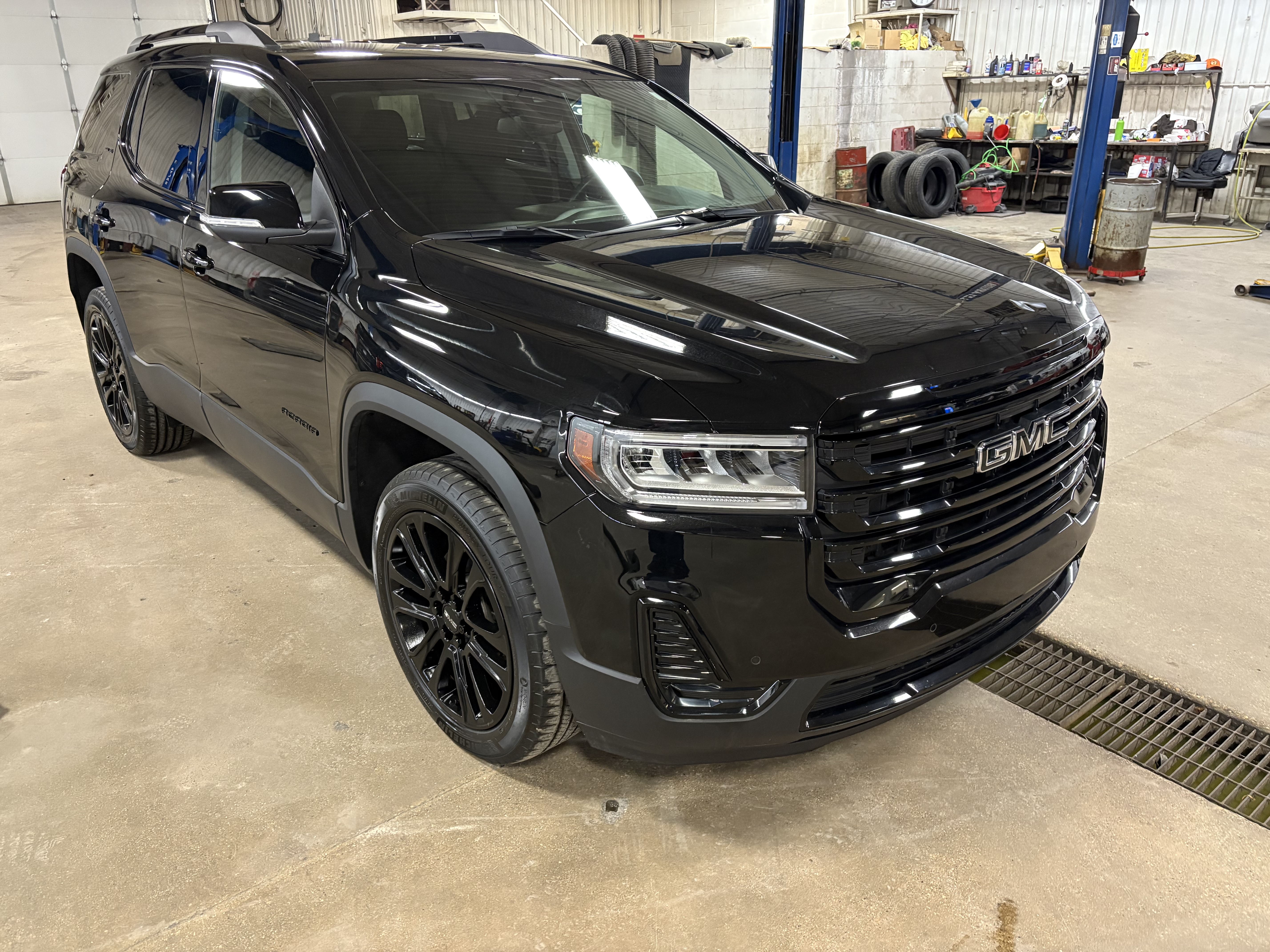 2023 GMC Acadia