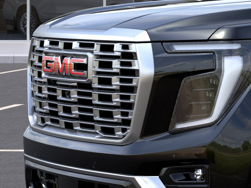 2025 GMC Yukon Denali - Photo 13