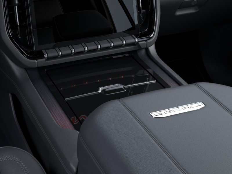 2025 GMC Yukon Denali - Photo 23