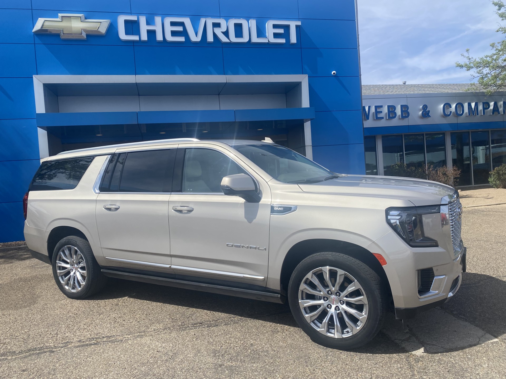 2022 GMC Yukon Denali 2WD's photo
