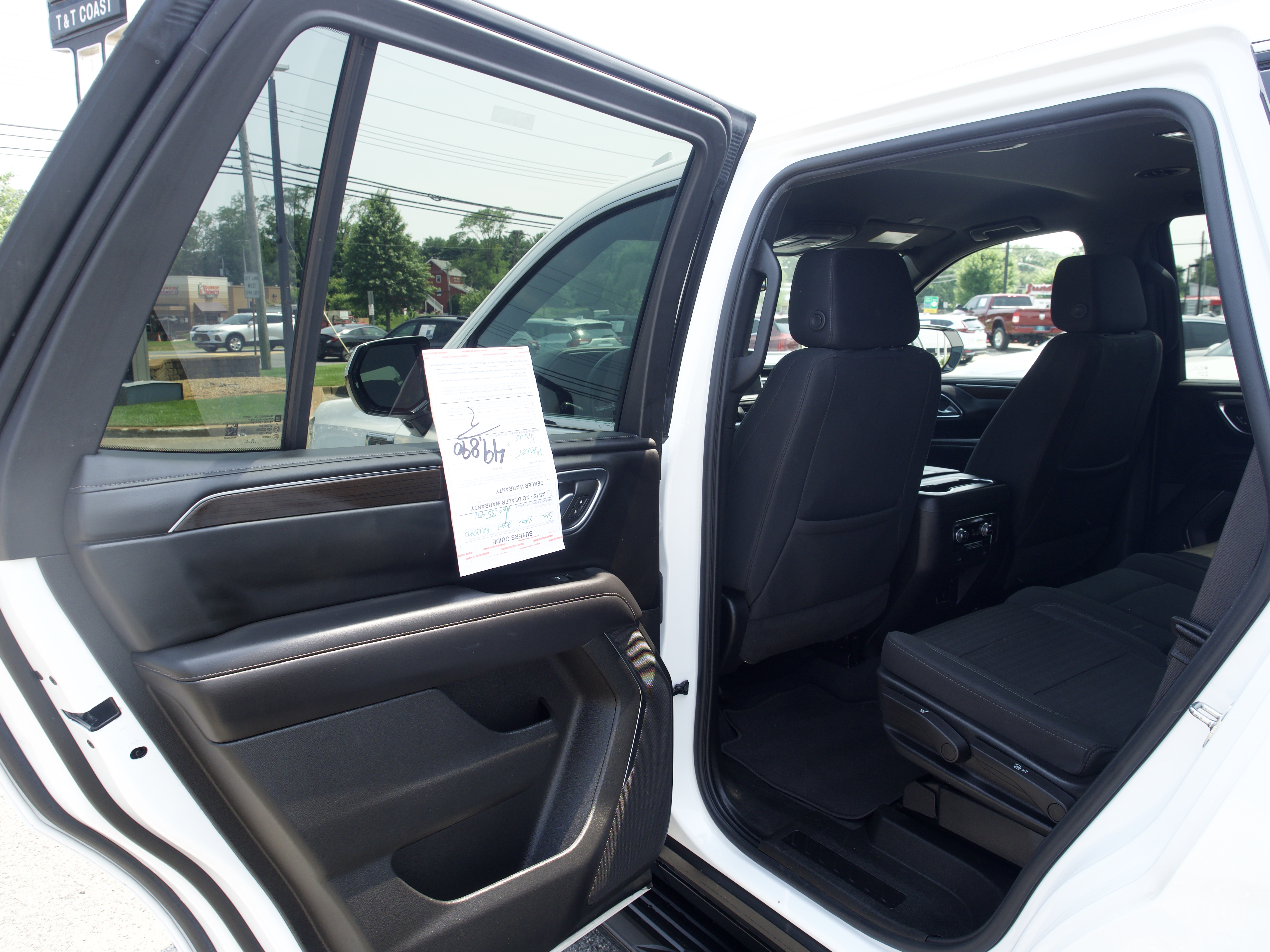 2024 GMC Yukon SLE - Photo 20