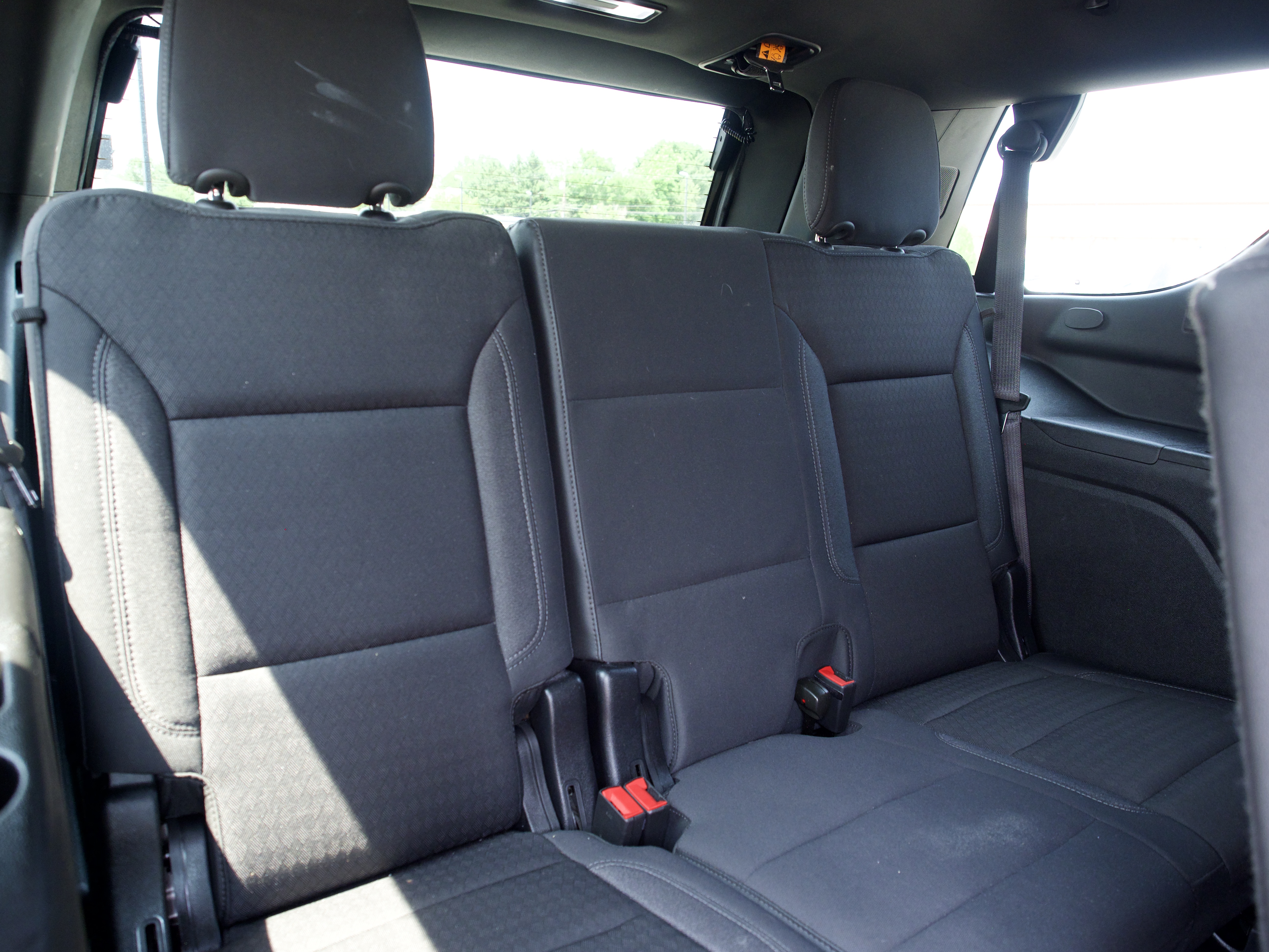 2024 GMC Yukon SLE - Photo 32
