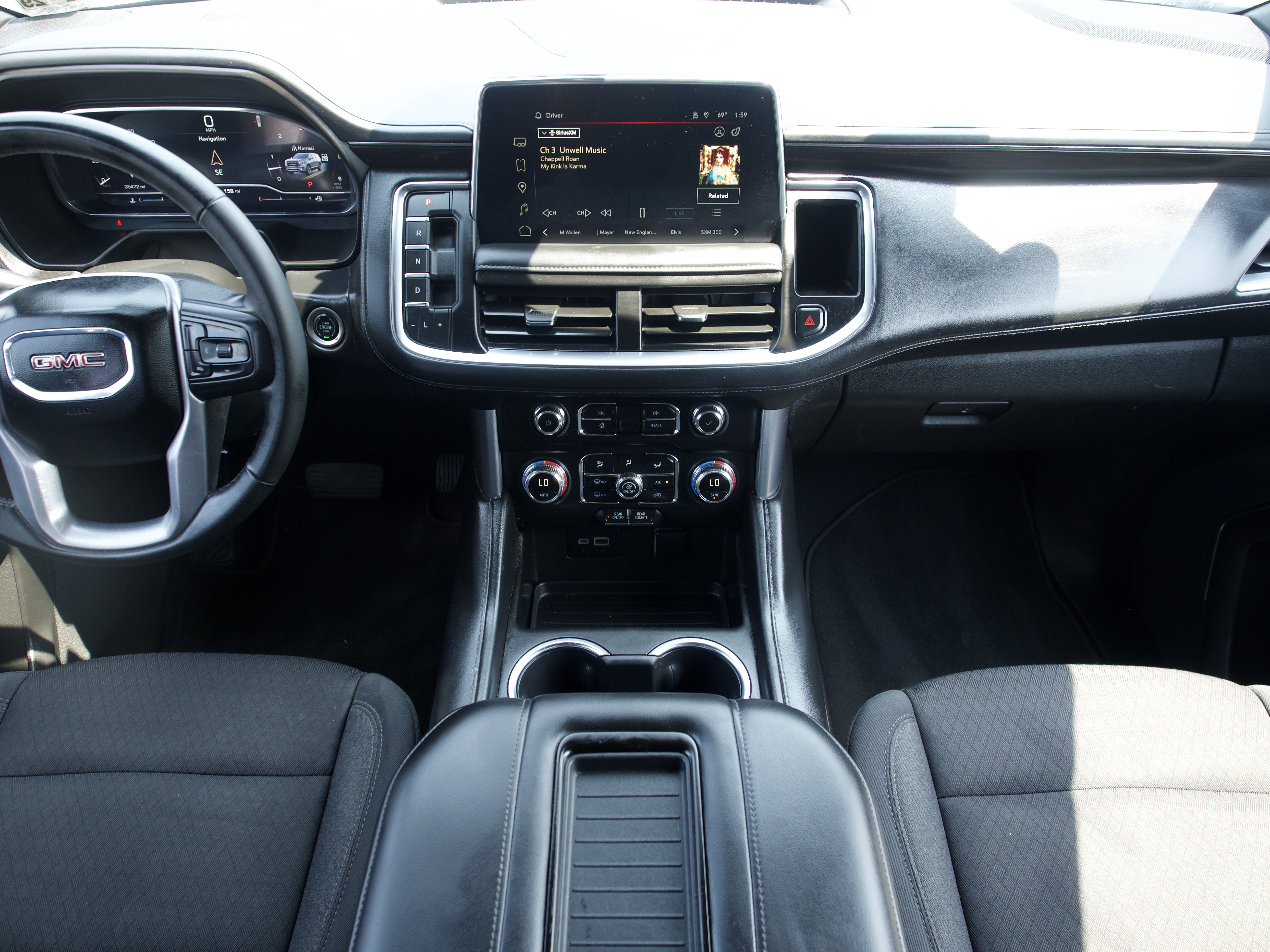 2024 GMC Yukon SLE - Photo 28