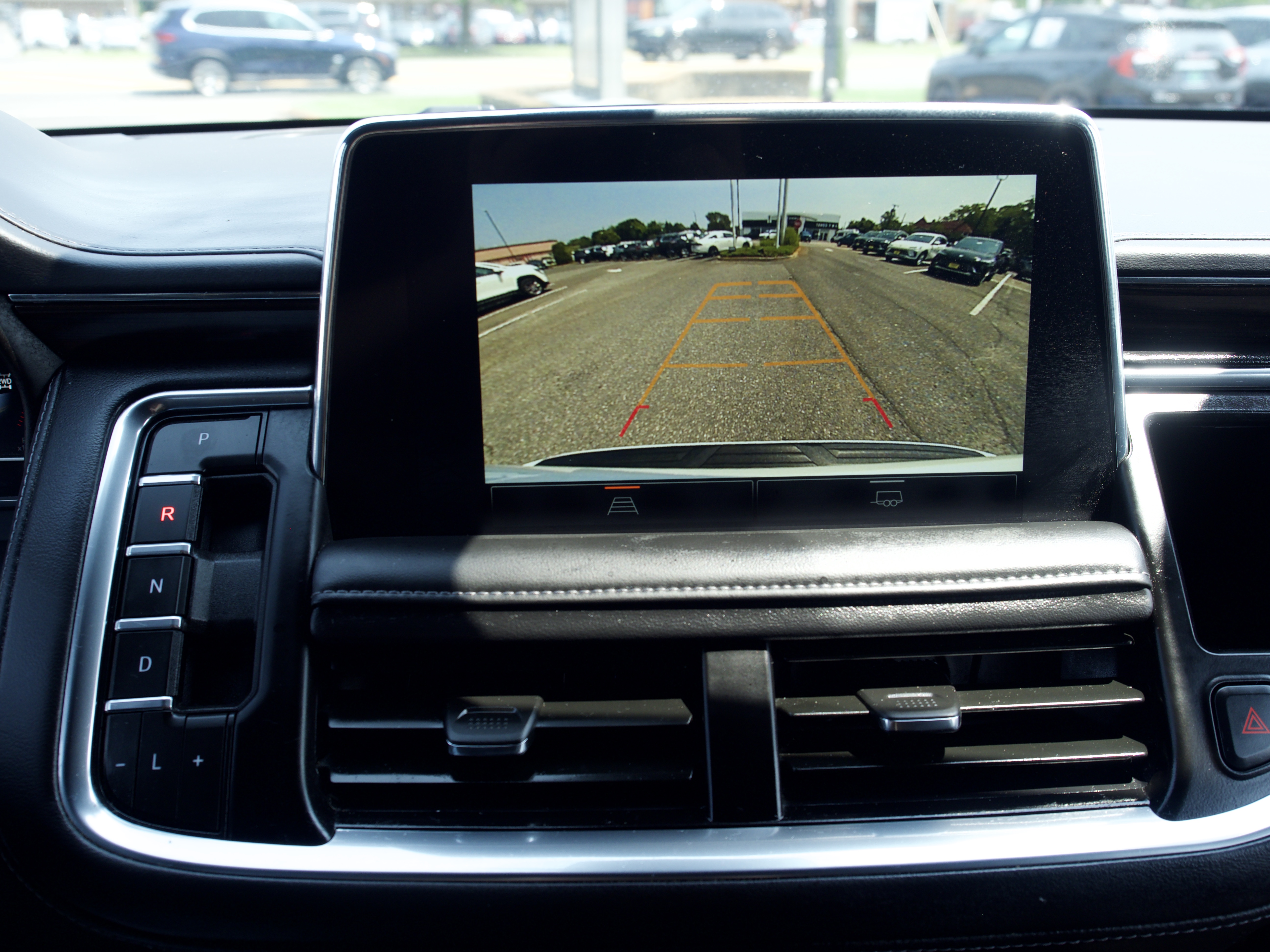 2024 GMC Yukon SLE - Photo 42