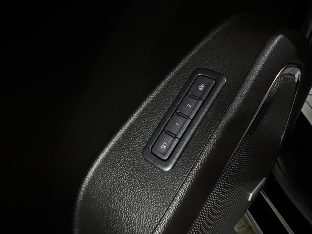 2019 GMC Yukon Denali - Photo 21