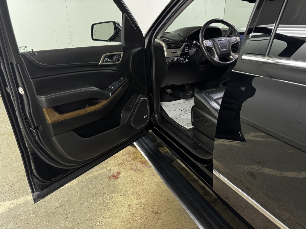 2019 GMC Yukon Denali - Photo 18