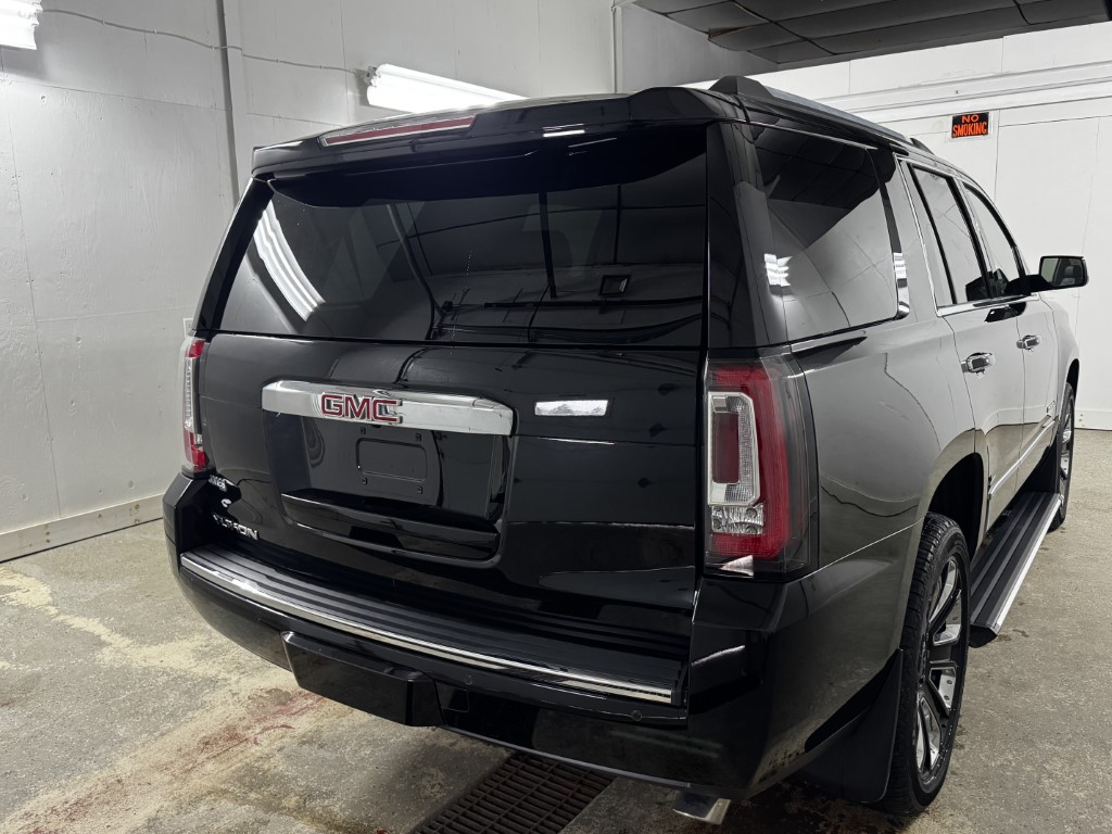 2019 GMC Yukon Denali - Photo 11