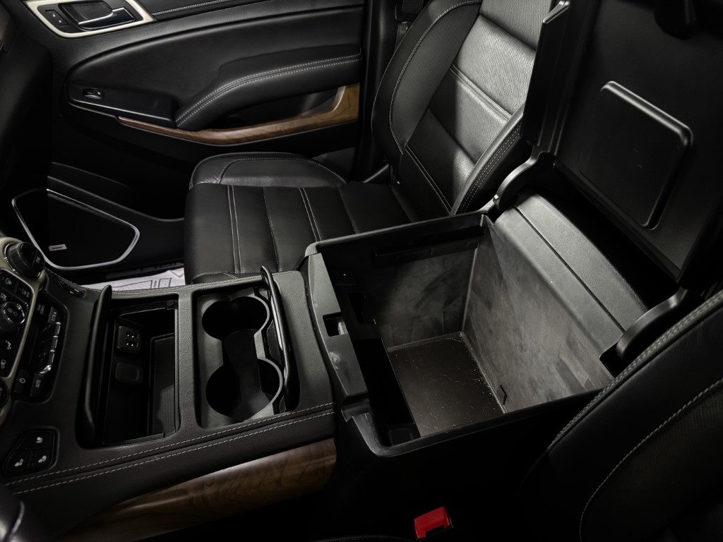 2019 GMC Yukon Denali - Photo 29