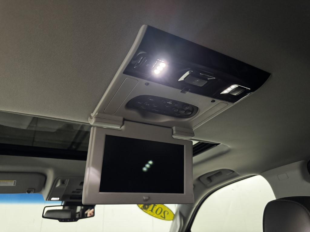 2019 GMC Yukon Denali - Photo 62