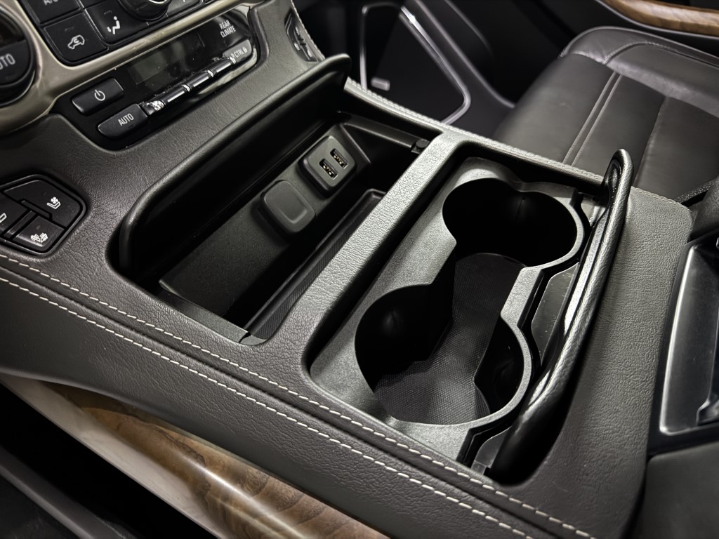 2019 GMC Yukon Denali - Photo 30