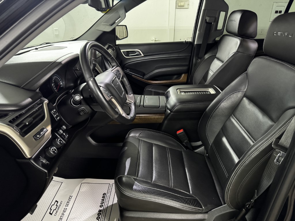 2019 GMC Yukon Denali - Photo 23