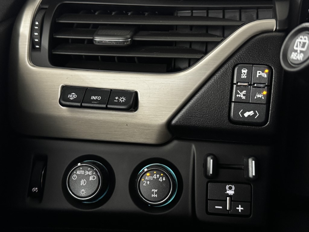 2019 GMC Yukon Denali - Photo 43