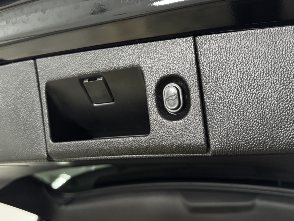 2019 GMC Yukon Denali - Photo 74