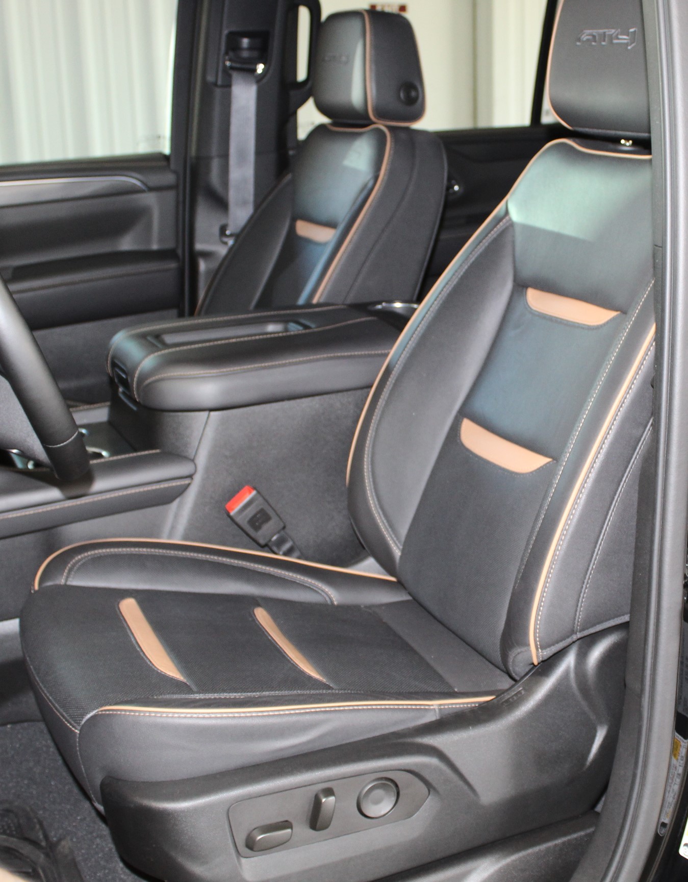 2023 Gmc Yukon Denali AT4 photo 7