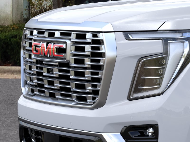 2026 GMC Yukon Denali - Photo 13