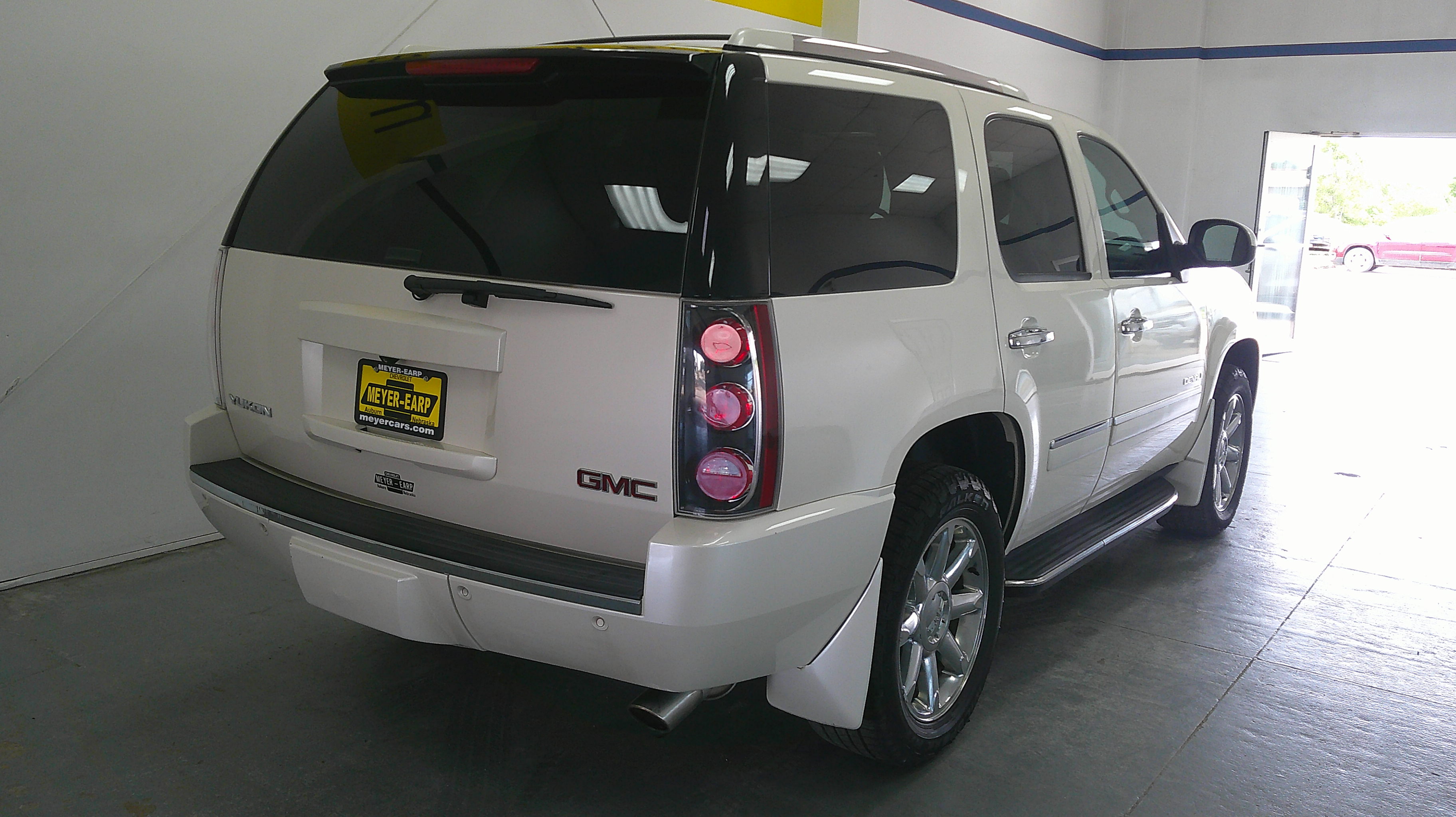 Used 2013 GMC Yukon Denali with VIN 1GKS2EEF0DR317571 for sale in Auburn, NE