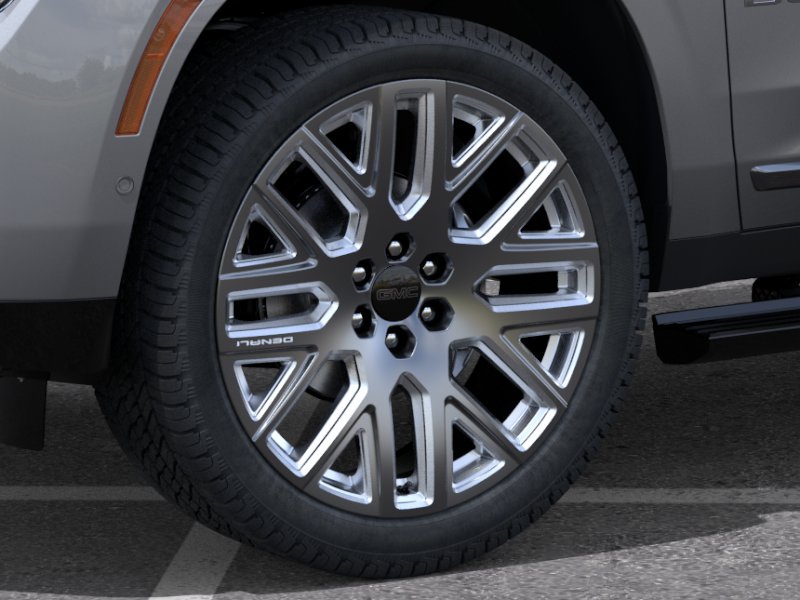 2026 GMC Yukon Denali Ultimate - Photo 9