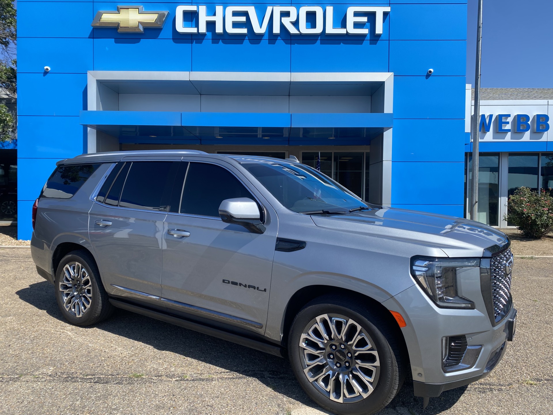 2024 GMC Yukon Denali Ultimate's photo