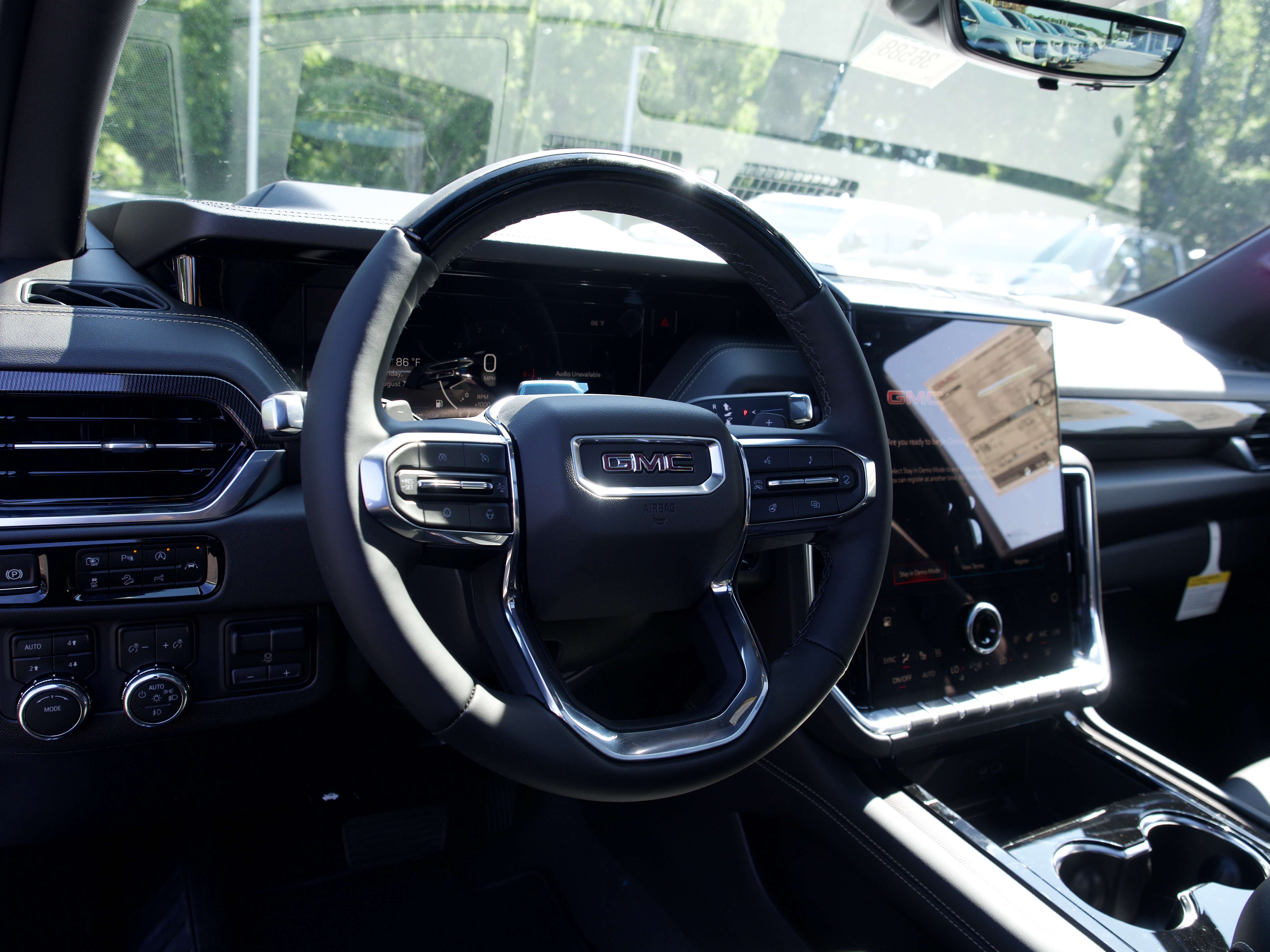 2026 GMC Yukon XL Elevation - Photo 12