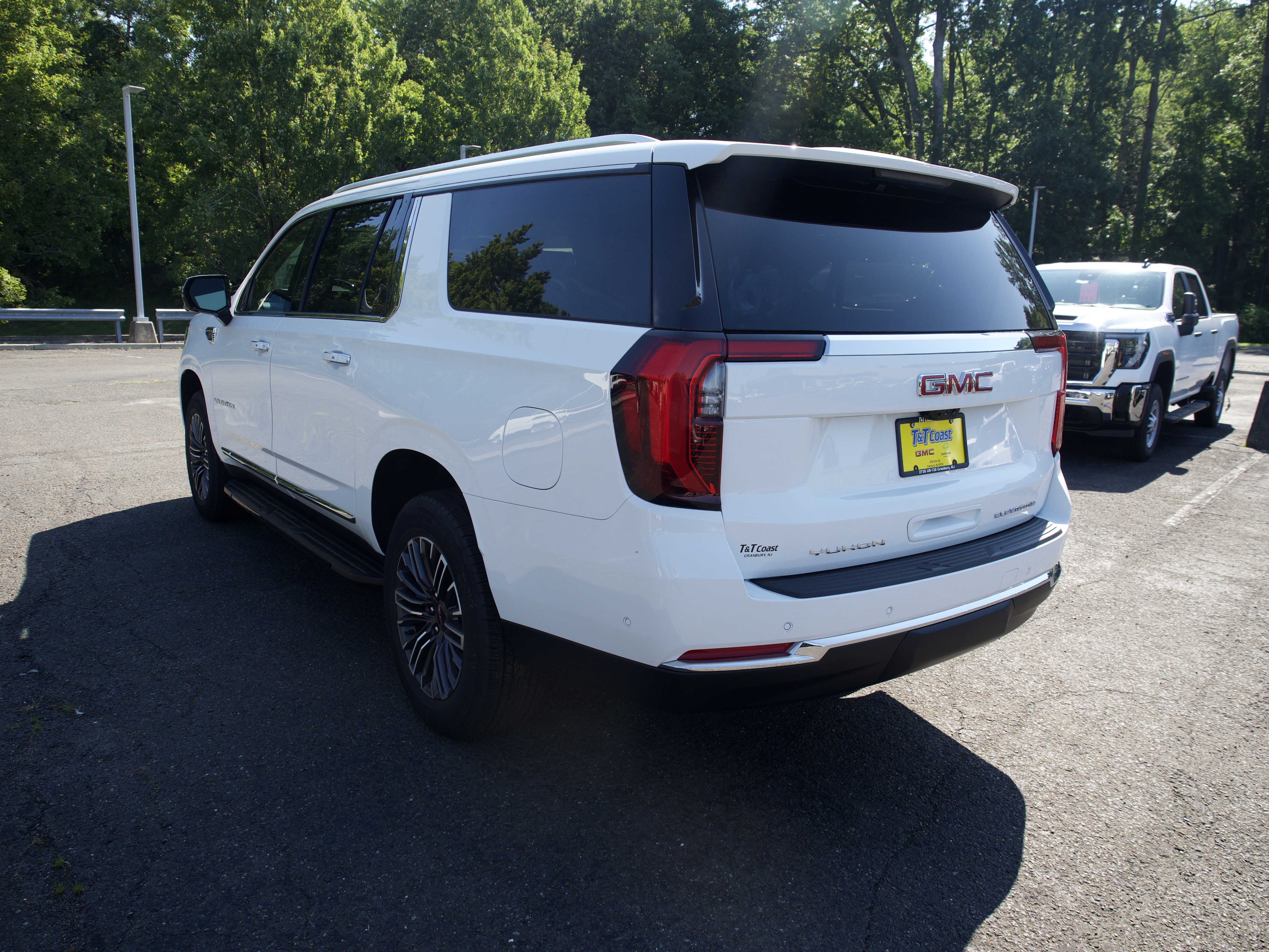 2026 GMC Yukon XL Elevation - Photo 8