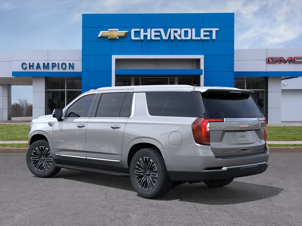 New 2026 Sterling Metallic GMC Elevation image 3