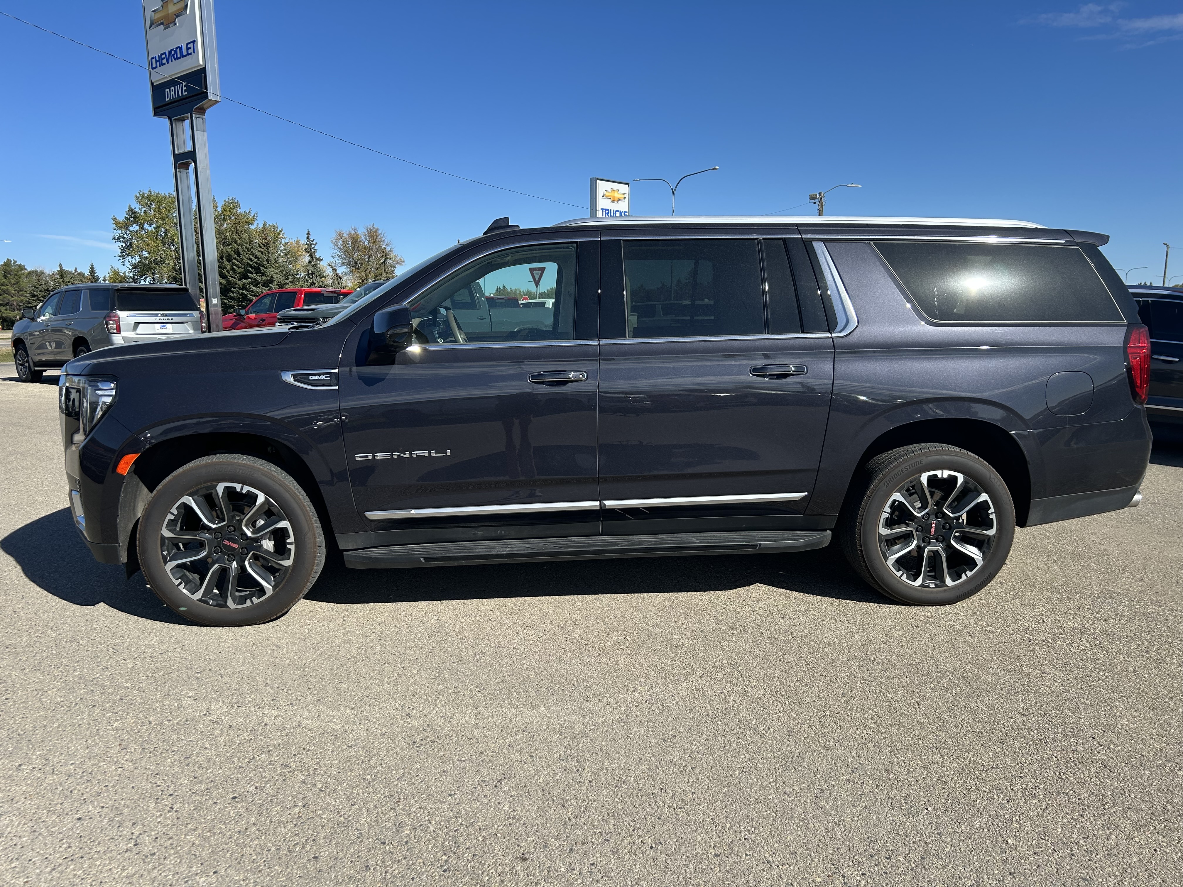 Used 2023 GMC Yukon XL Denali with VIN 1GKS2JKL1PR161399 for sale in Bottineau, ND