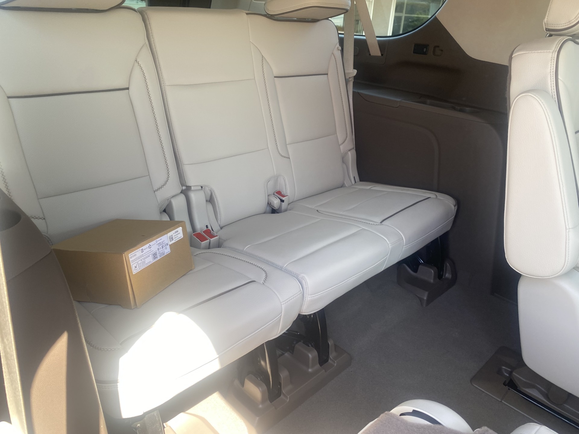 Used 2022 PEARL BEIGE METALLIC GMC Denali image 28