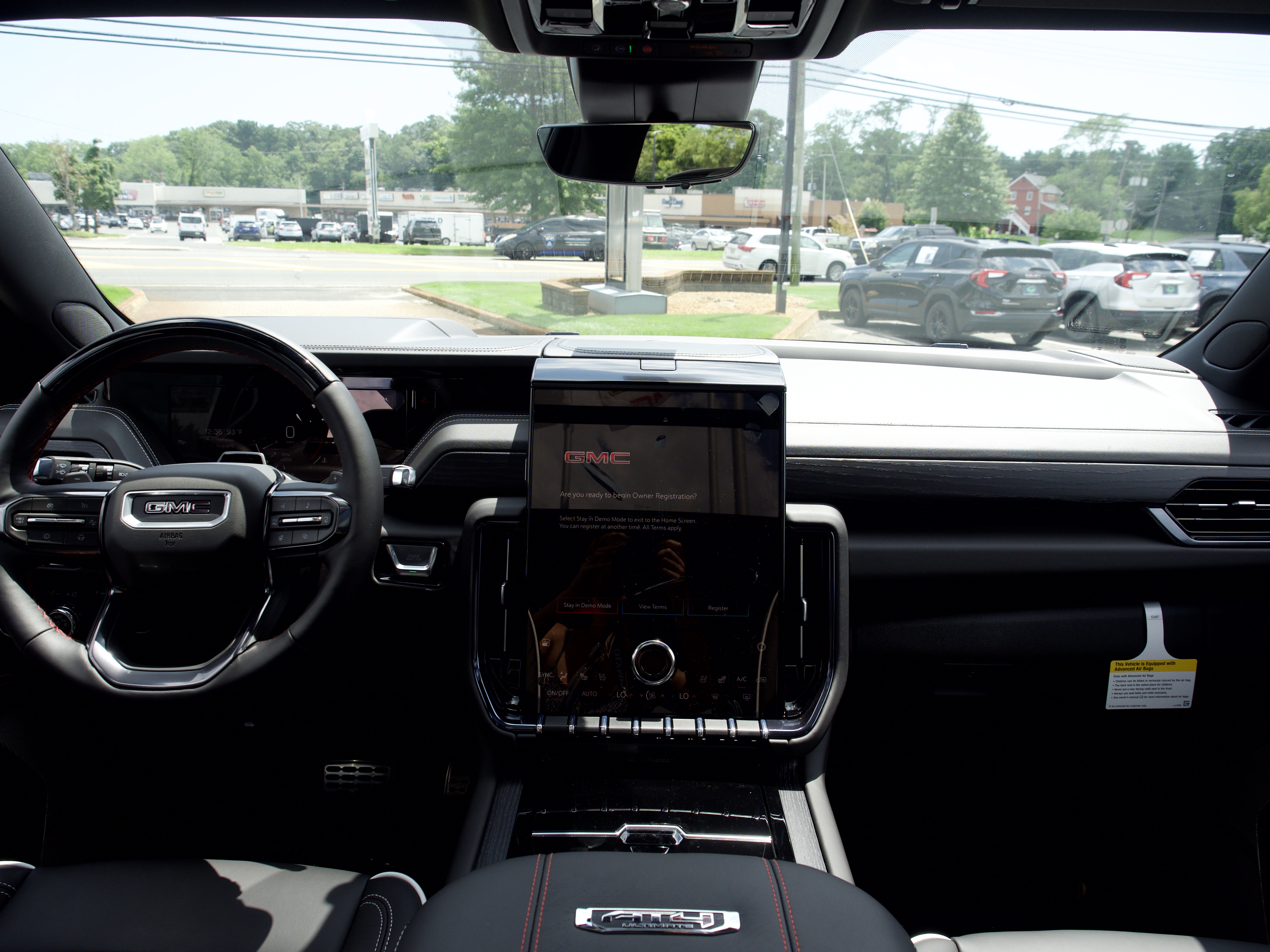 2026 GMC Yukon AT4 Ultimate - Photo 19