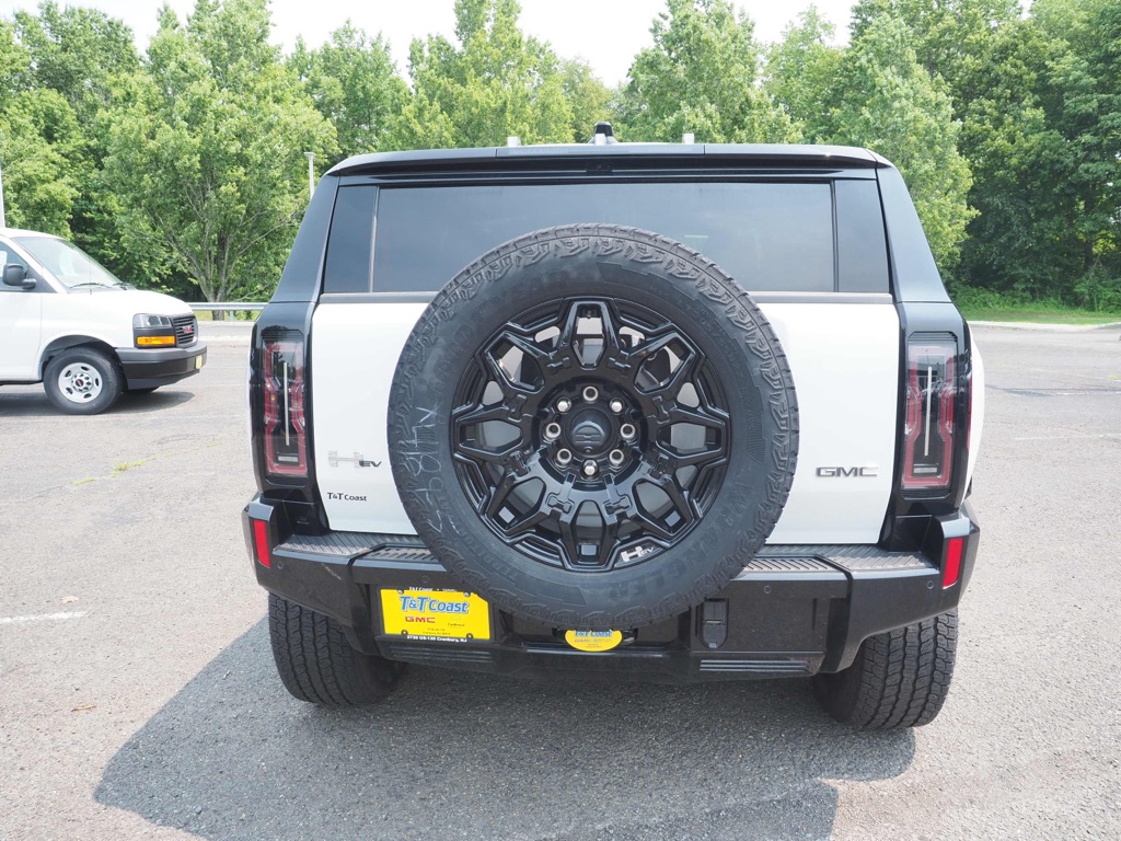2026 GMC HUMMER EV 2X - Photo 8