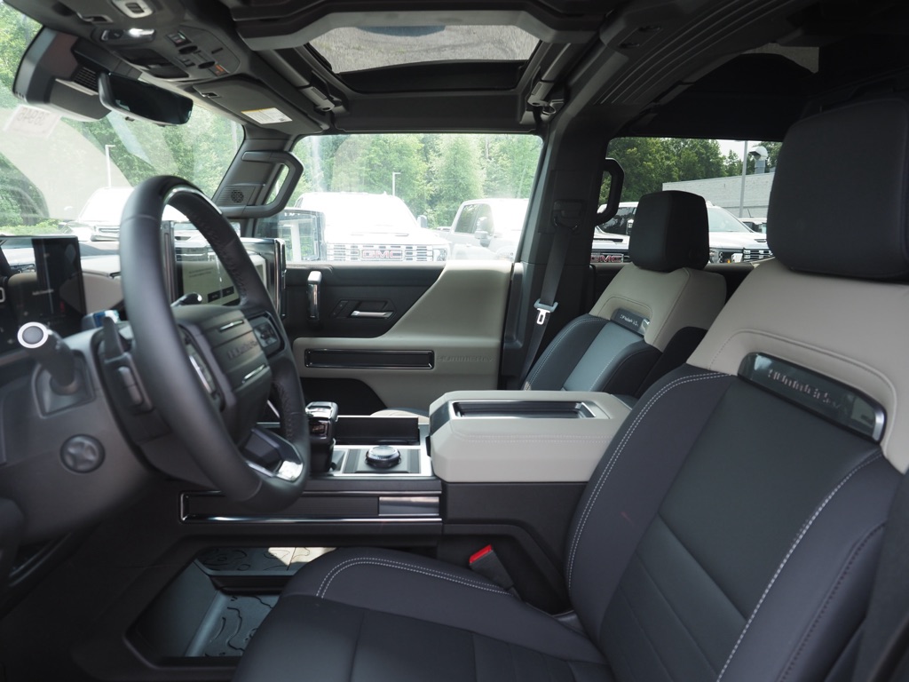 2026 GMC HUMMER EV 2X - Photo 11