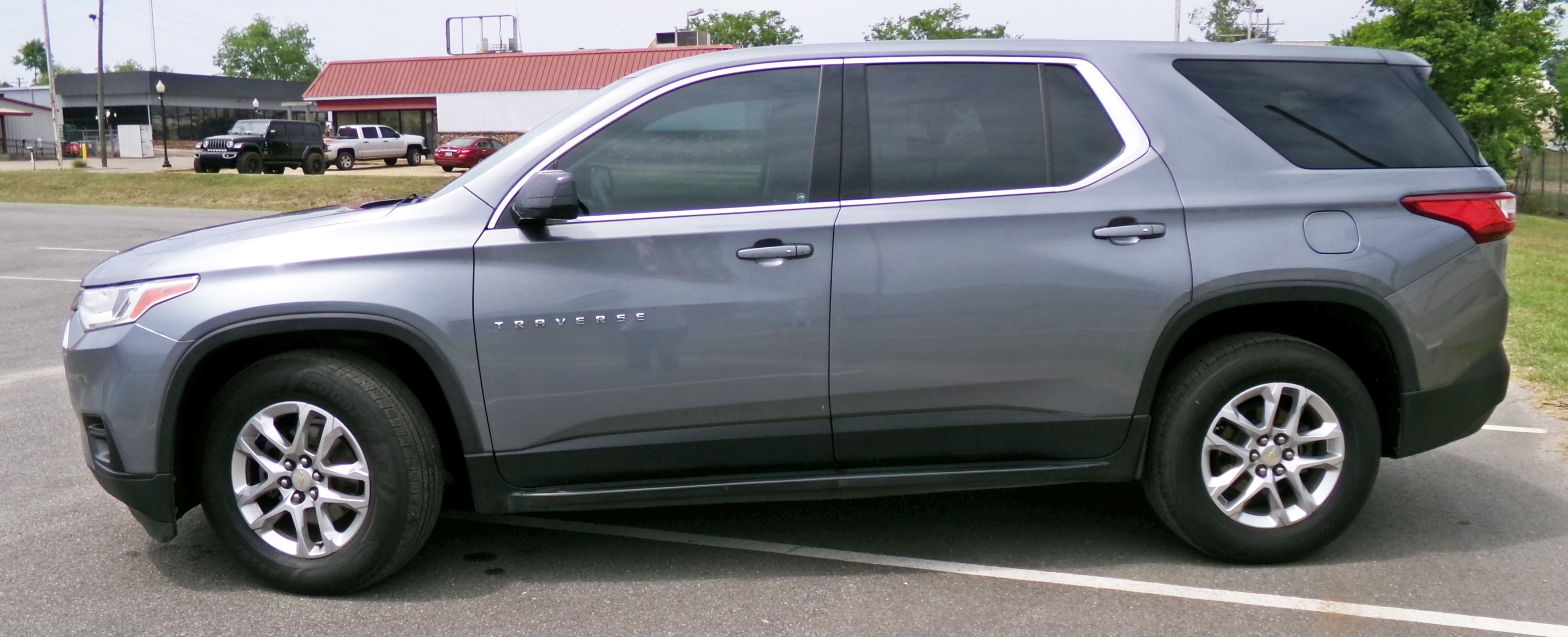 Used 2018 Chevrolet Traverse LS with VIN 1GNERFKW9JJ199648 for sale in Blakely, GA