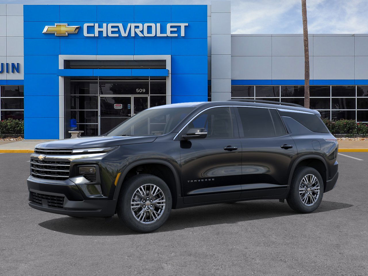 2026 Chevrolet Traverse photo 2