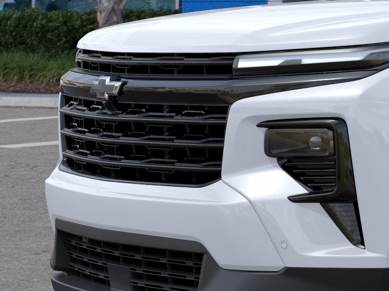 New 2026 Polar White Tricoat Chevrolet LT image 13