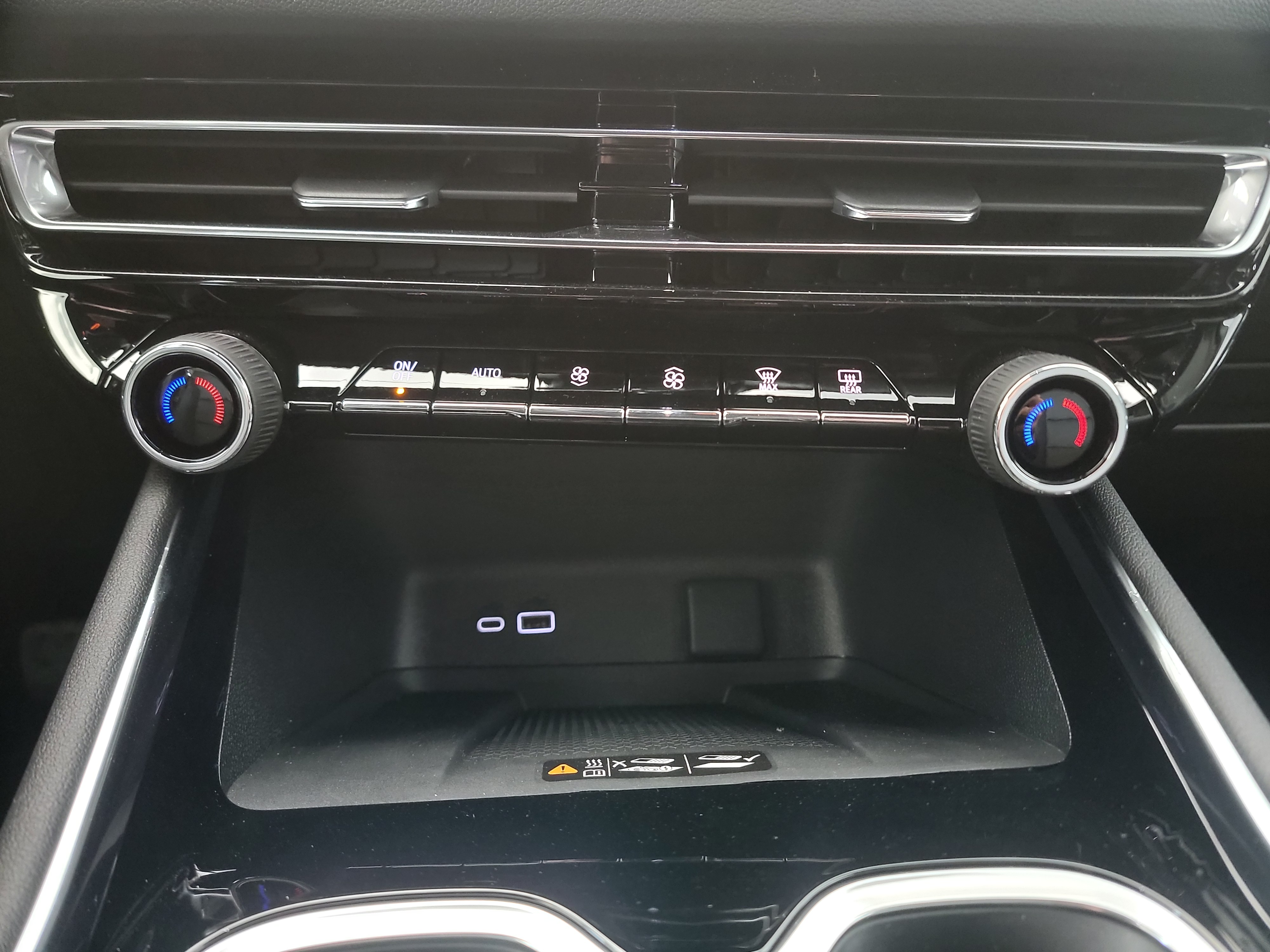 2026 Chevrolet Traverse LT - Photo 23