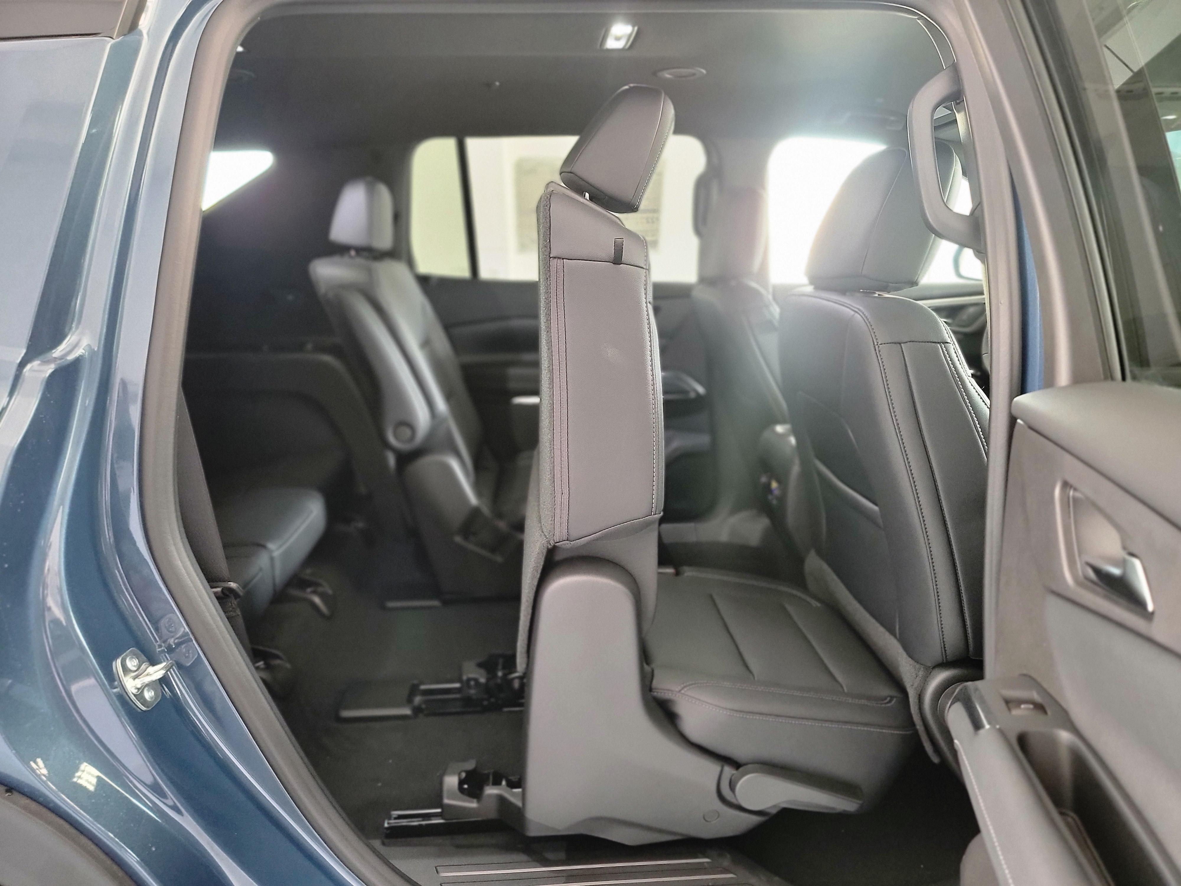 2026 Chevrolet Traverse LT - Photo 28