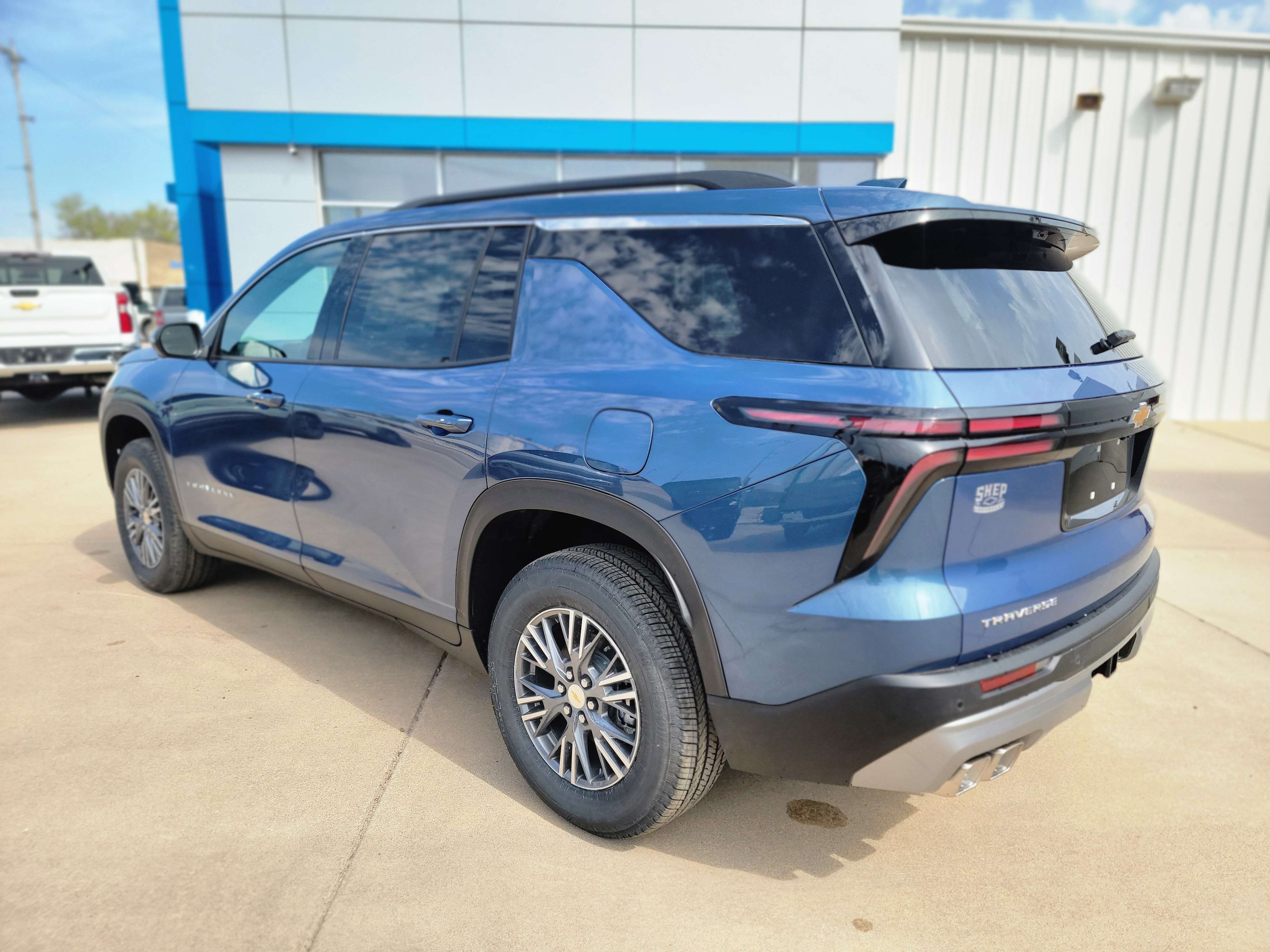 2026 Chevrolet Traverse LT - Photo 7