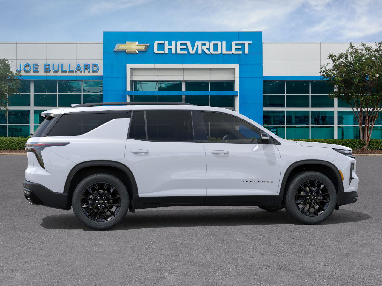 2026 Chevrolet Traverse photo 4