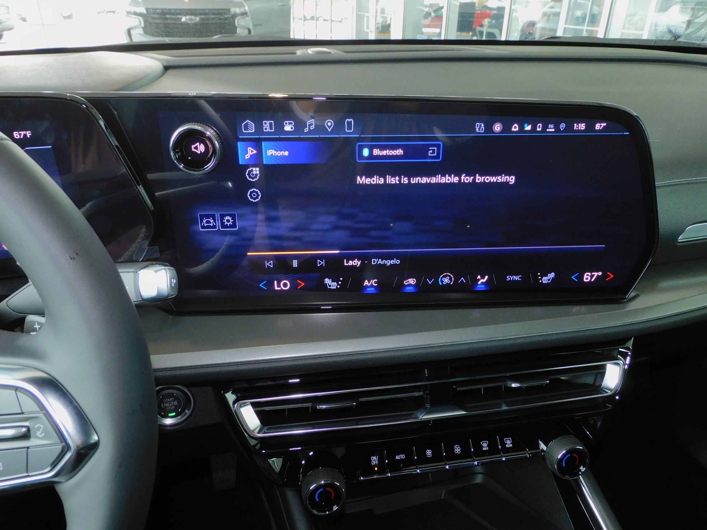 2026 Chevrolet Traverse photo 2