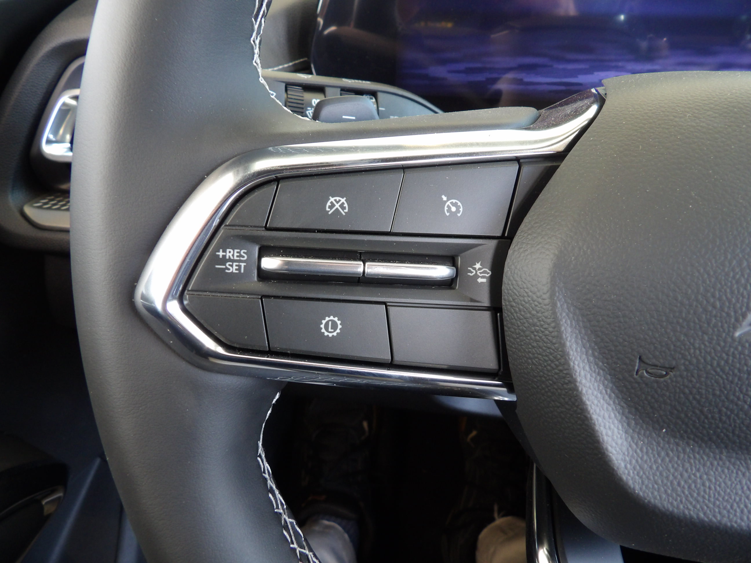 2026 Chevrolet Traverse LT - Photo 24