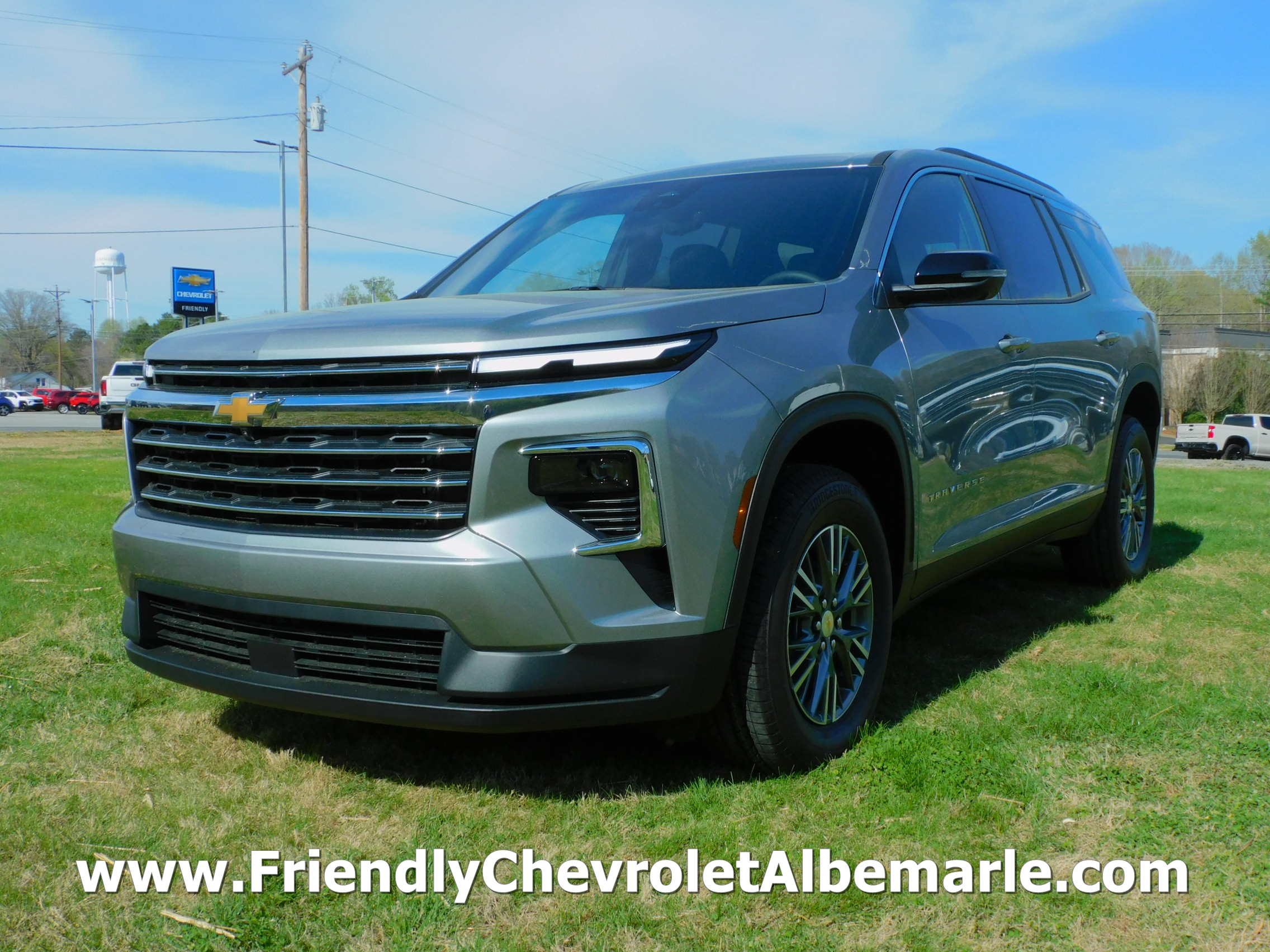 2026 Chevrolet Traverse FWD LT's photo