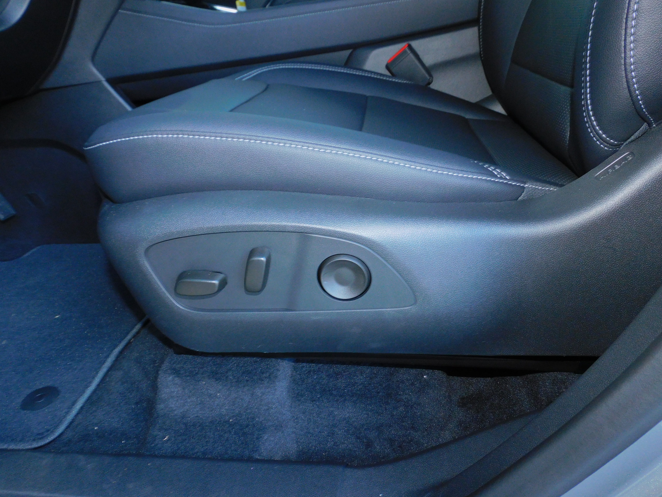 2026 Chevrolet Traverse LT - Photo 17