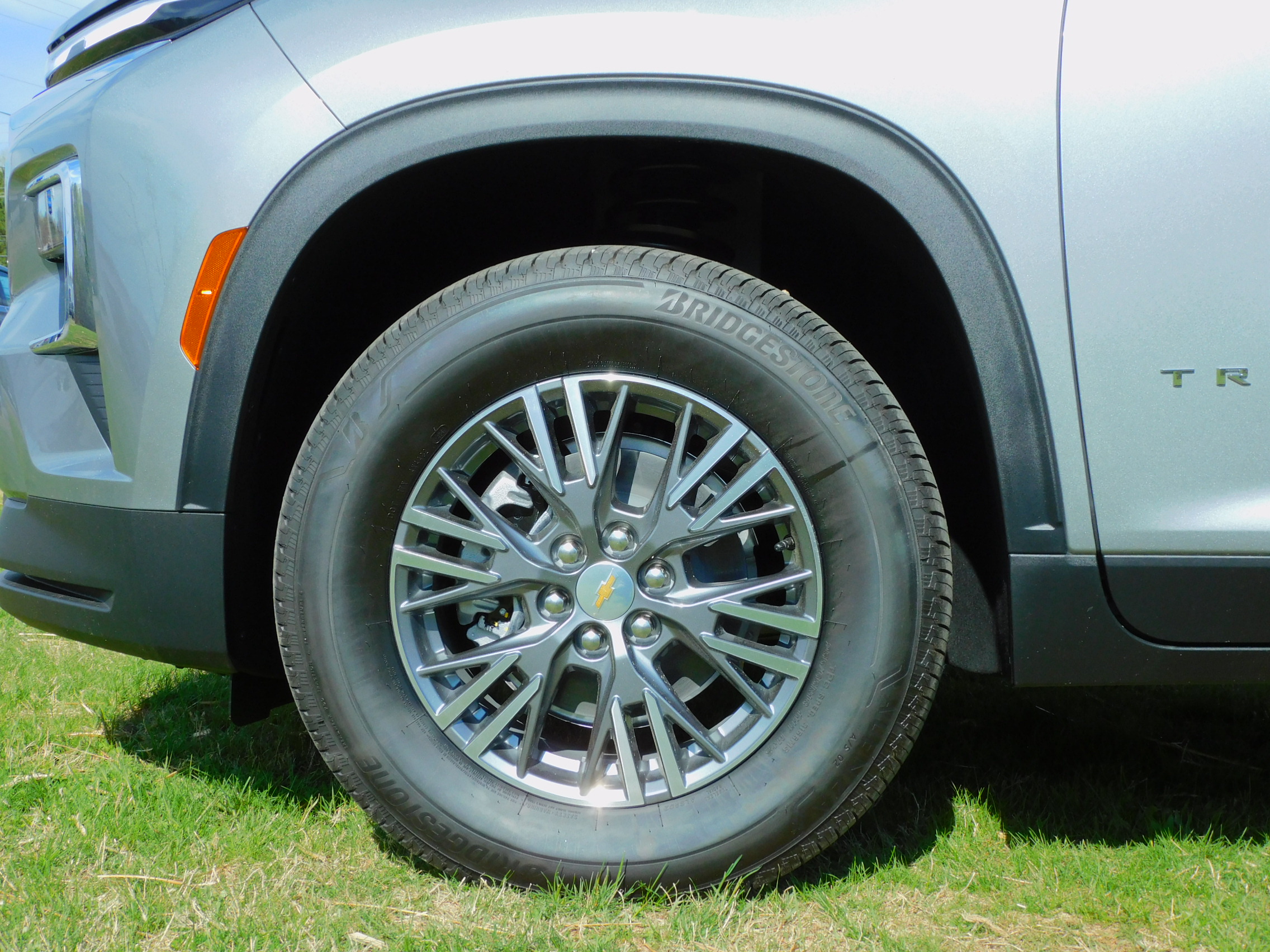 2026 Chevrolet Traverse LT - Photo 8