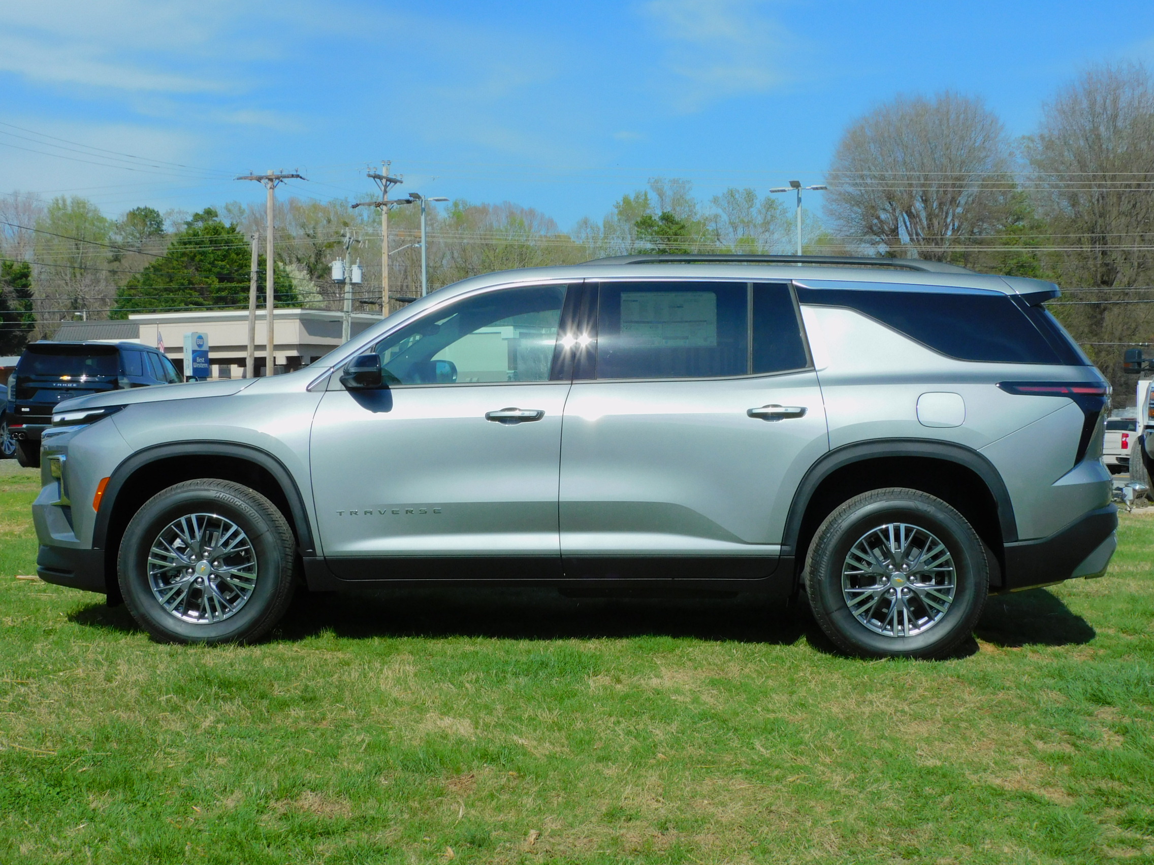2026 Chevrolet Traverse LT - Photo 7