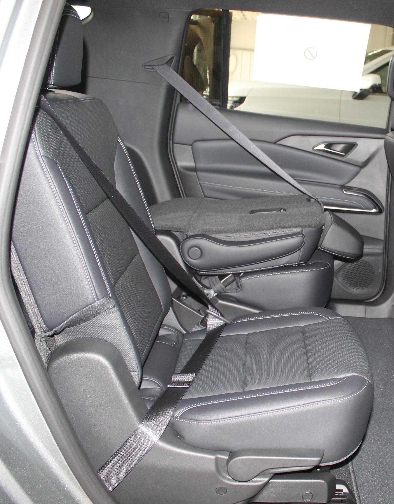 2026 Chevrolet Traverse photo 12
