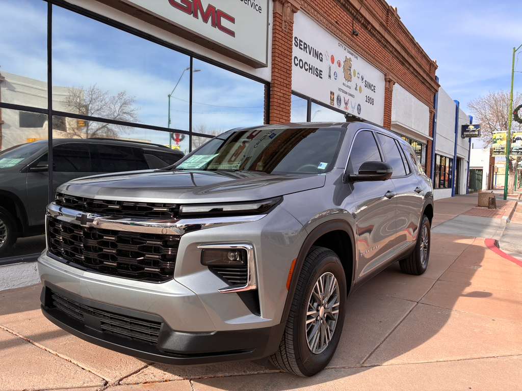 2026 Chevrolet Traverse LT's photo