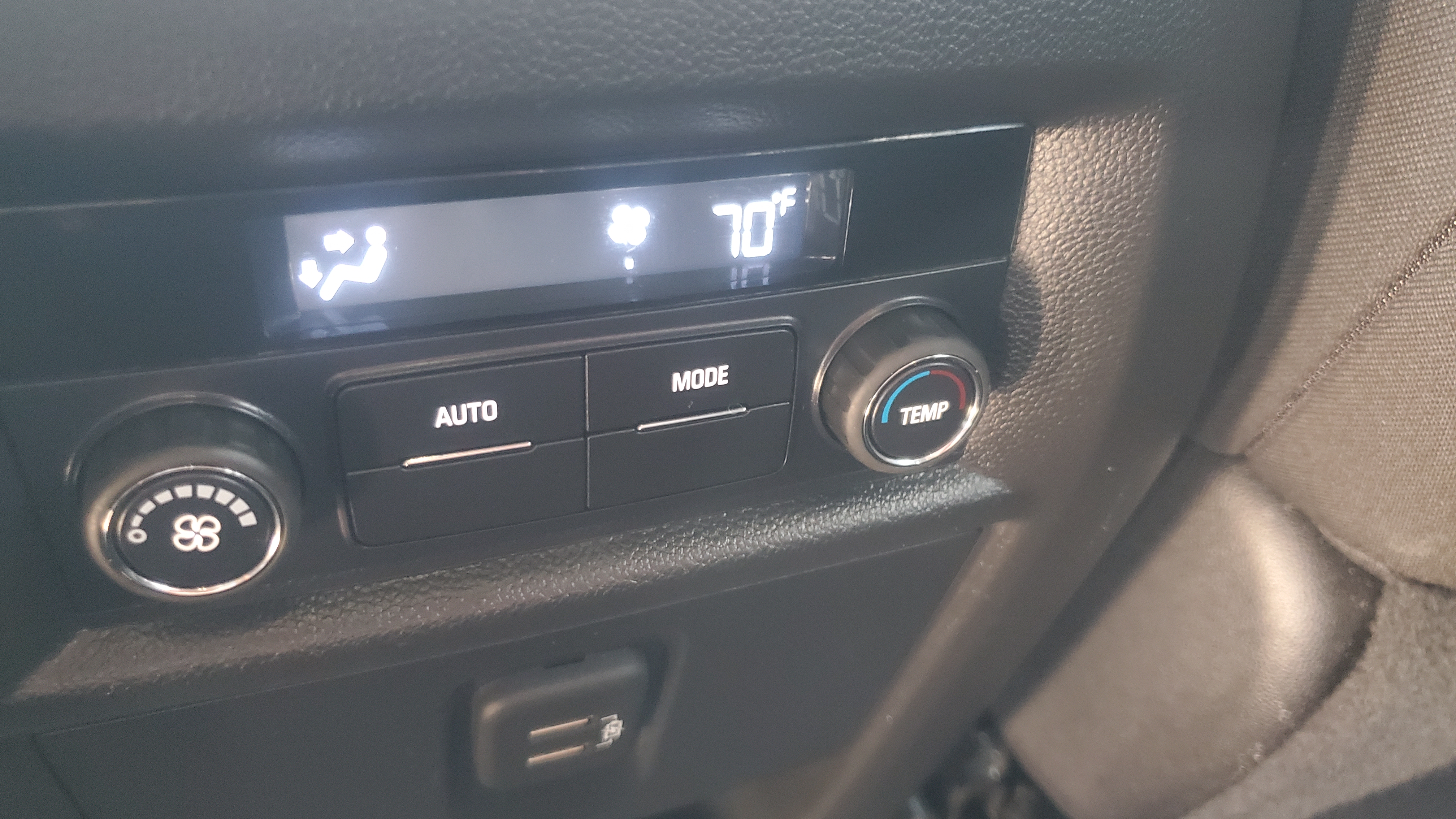 2023 Chevrolet Traverse 1LT - Photo 17
