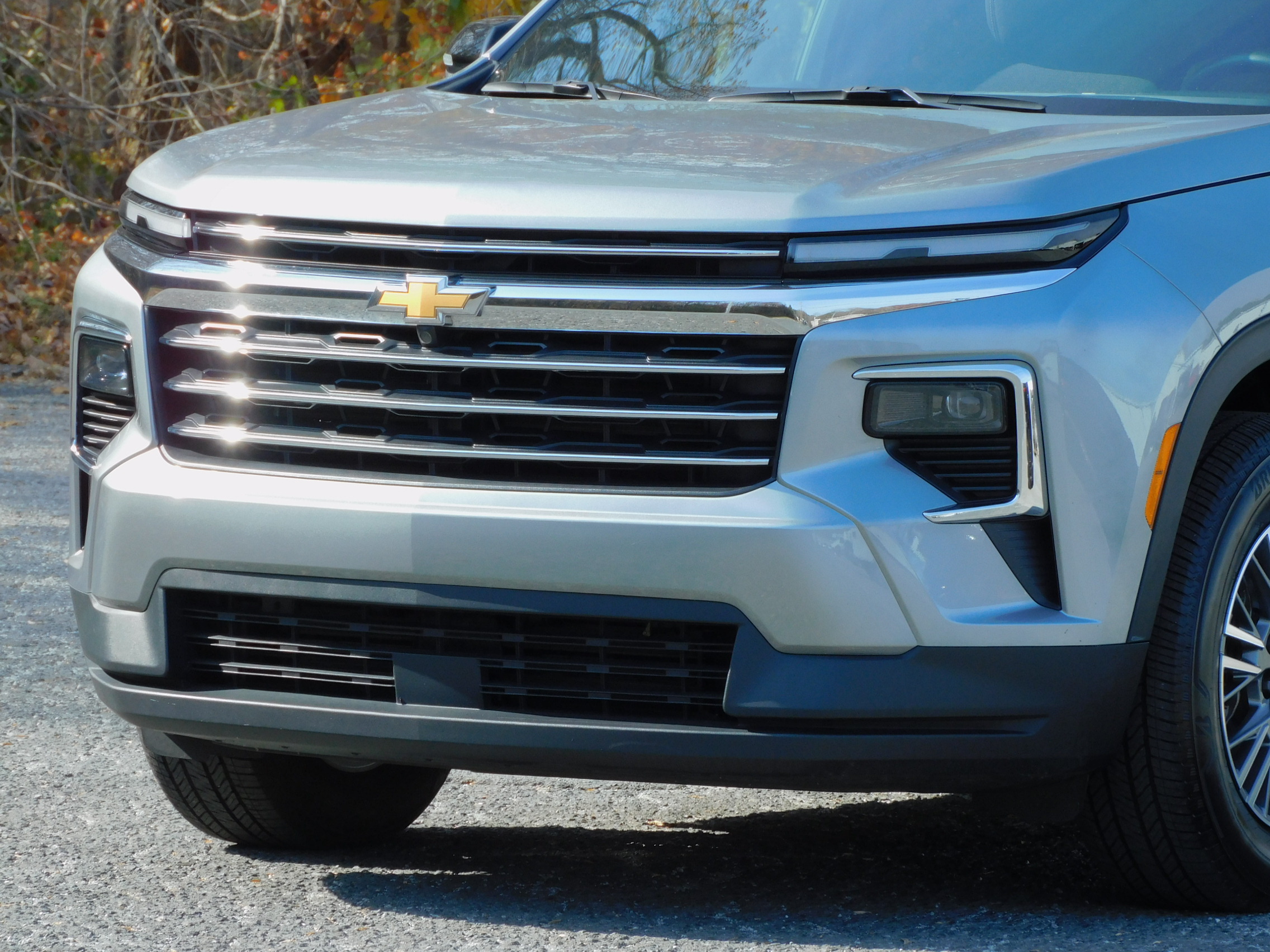 2025 Chevrolet Traverse photo 4