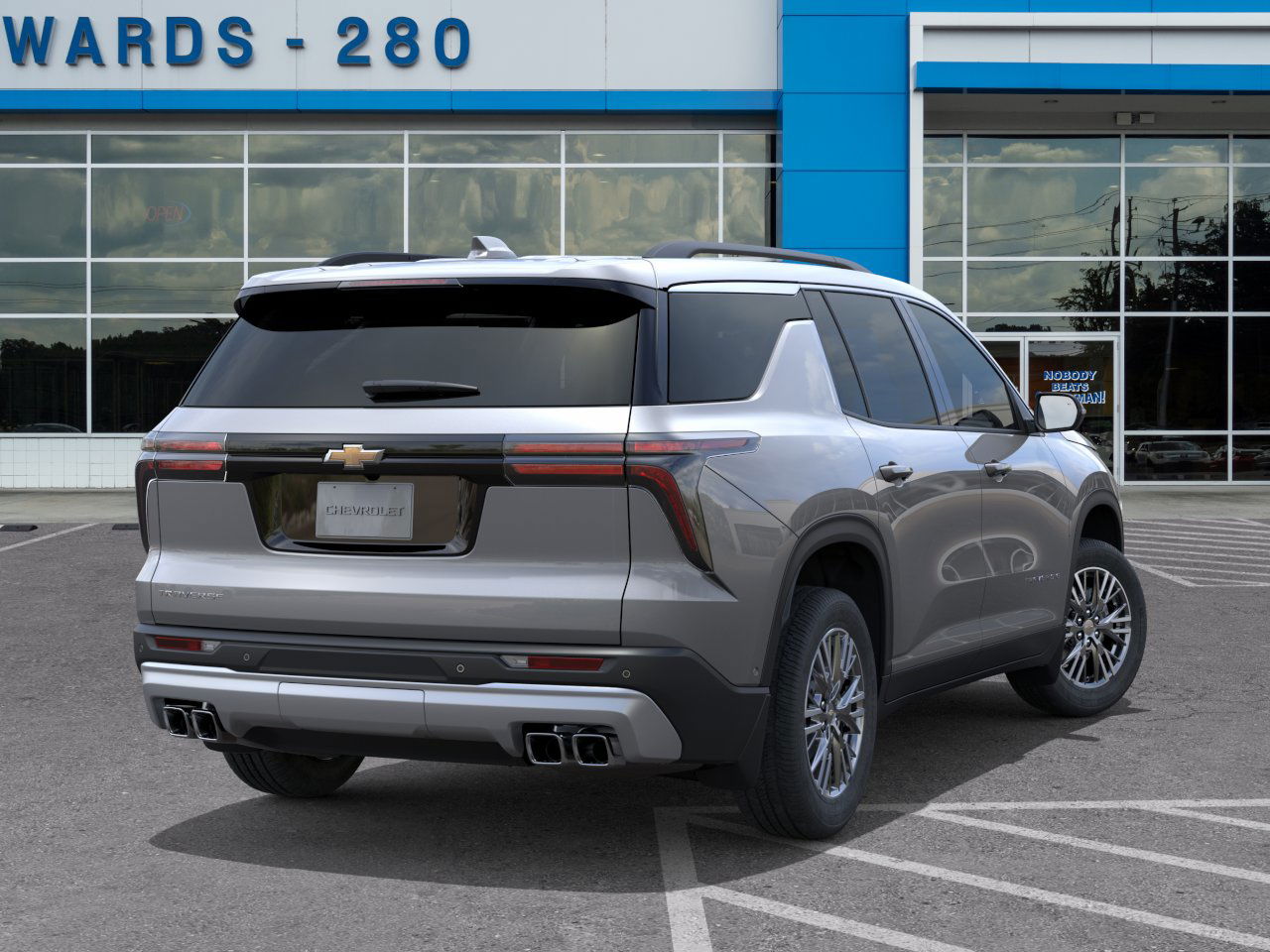 2025 Chevrolet Traverse photo 2